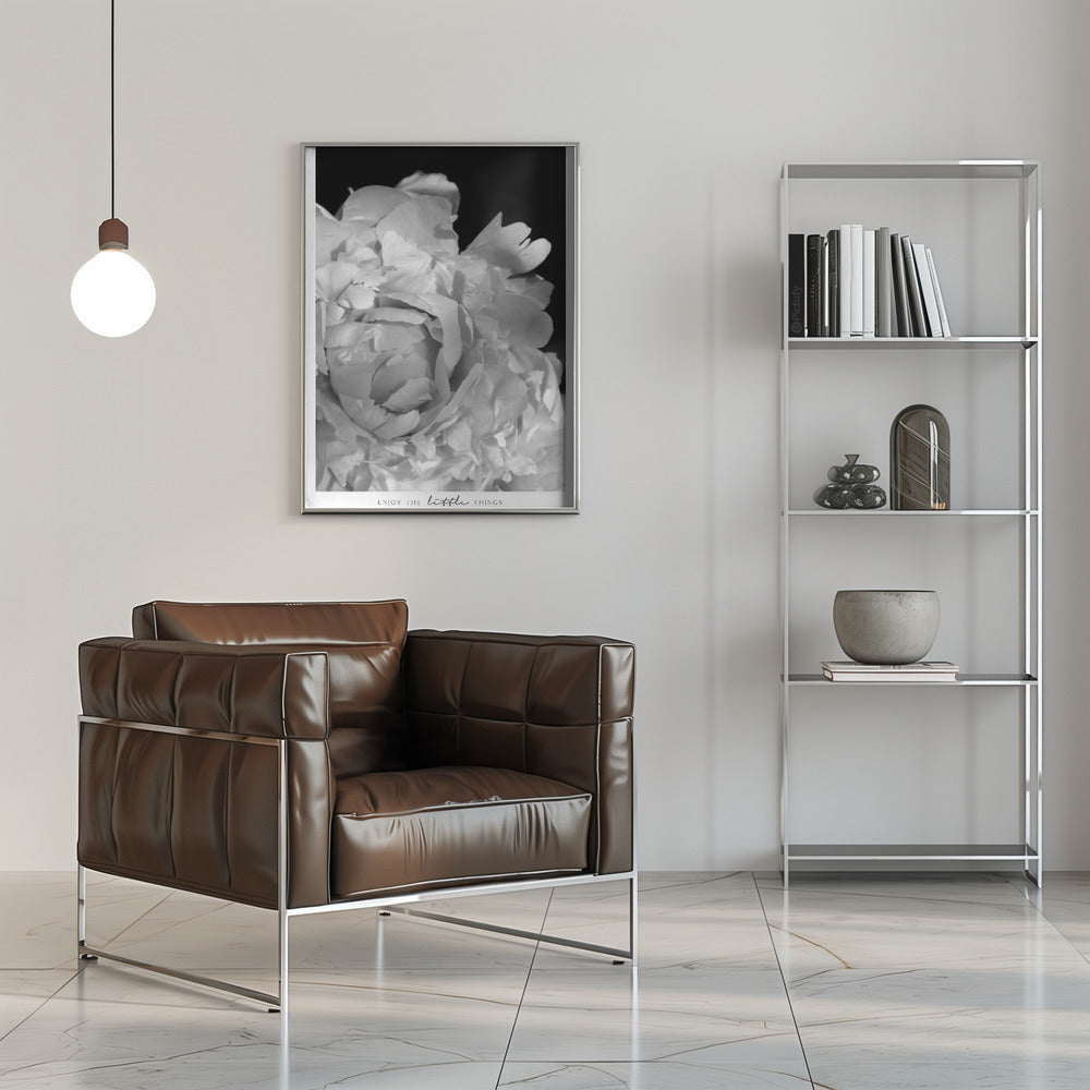 Plakat - Enjoy the little things peony BW