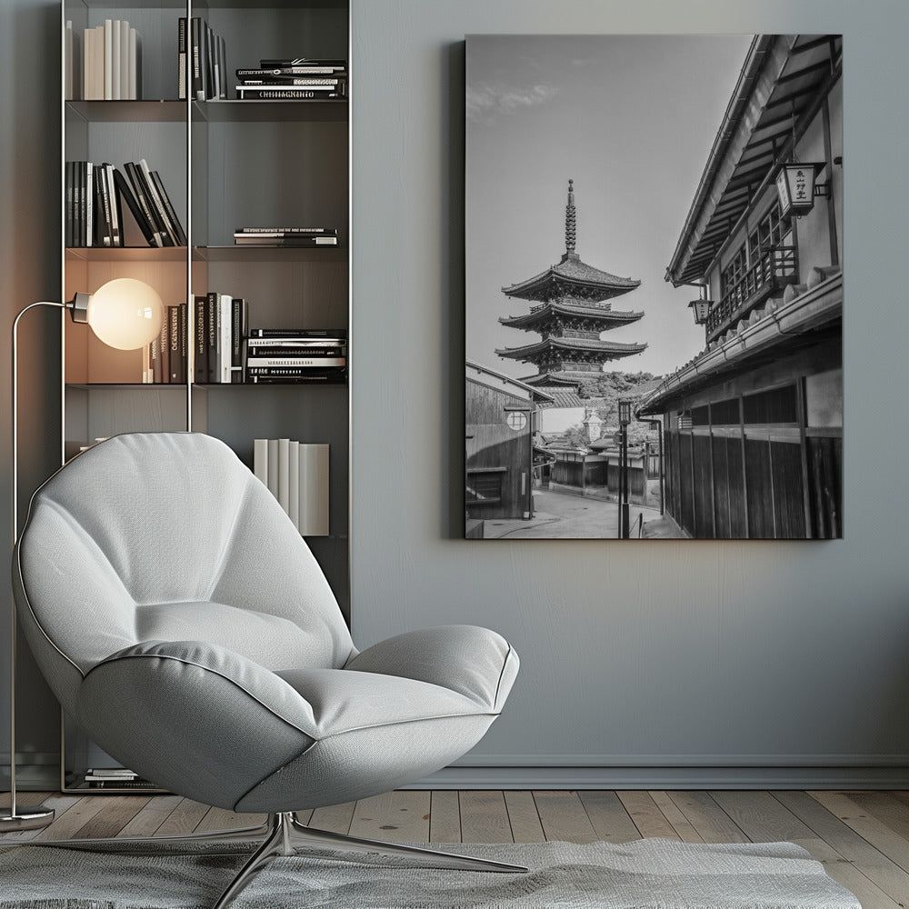 Canvas - Historic Kyoto with Yasaka Pagoda - monochrome - Admen.dk