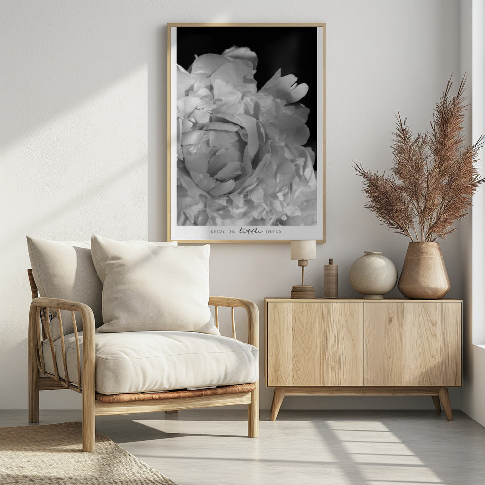 Plakat - Enjoy the little things peony BW